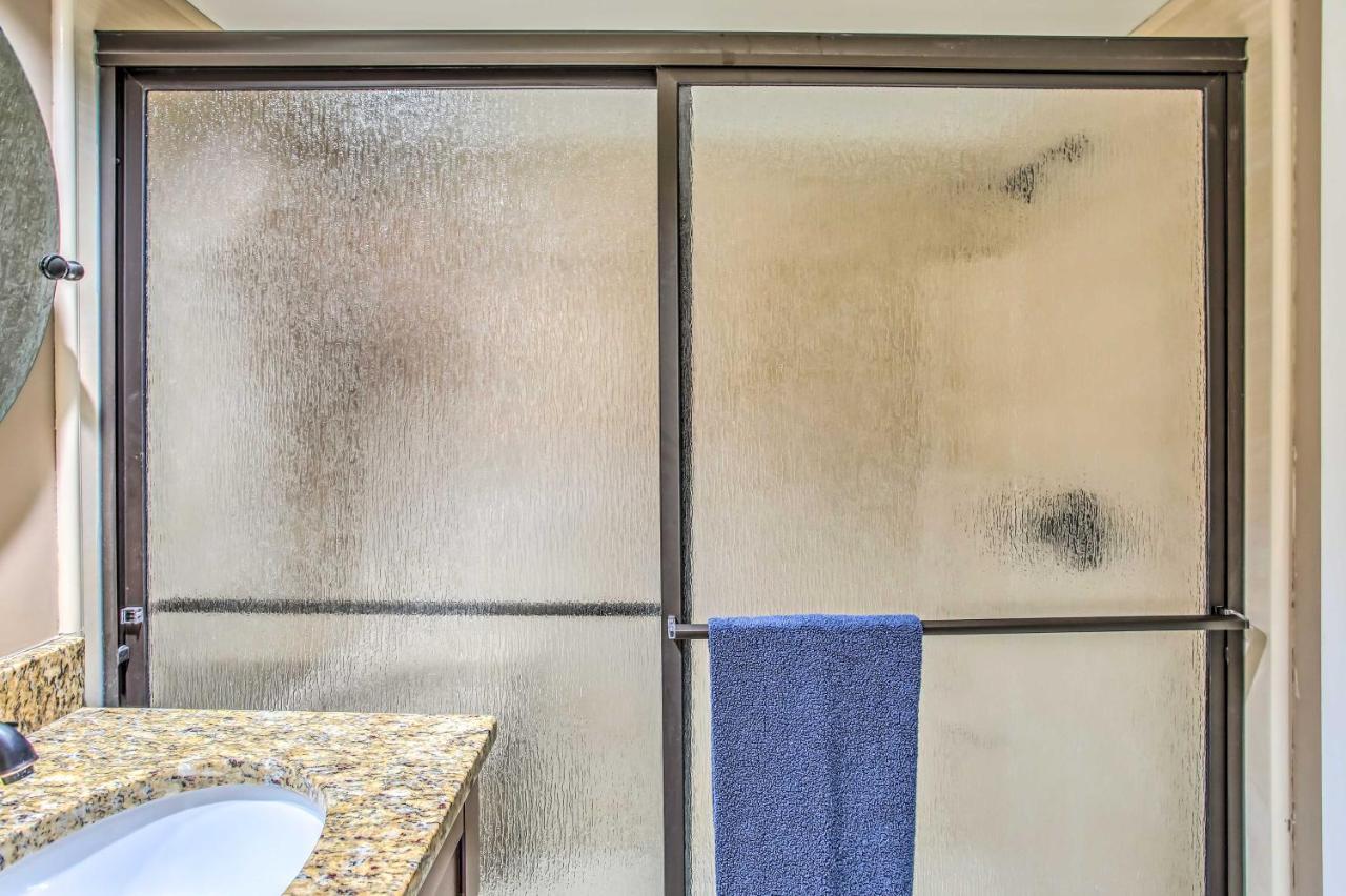 Family-friendly Myrtle And Pool Access Apartment