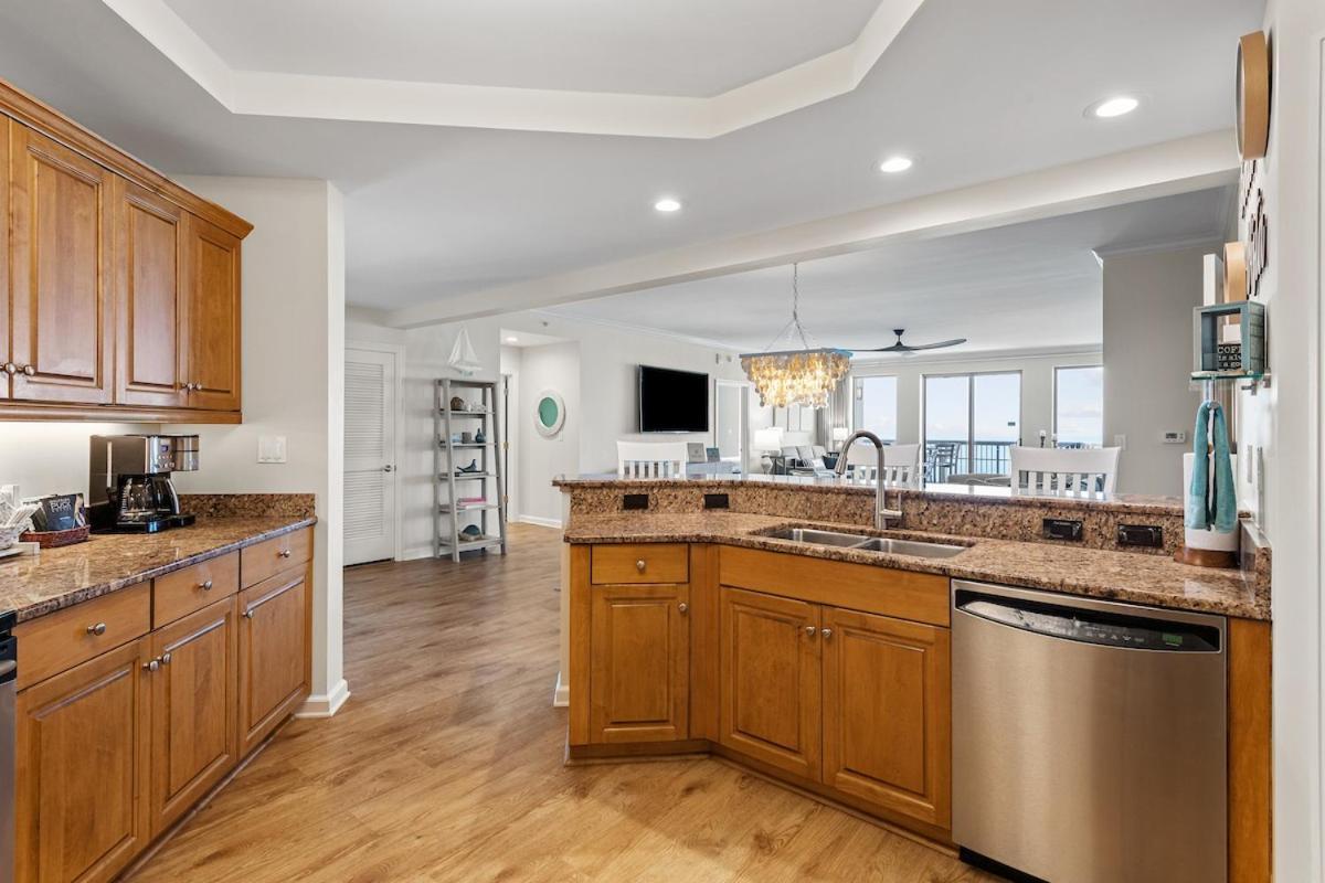 Apartment 2507 Margate - 4 Bedroom Ocean Front - *