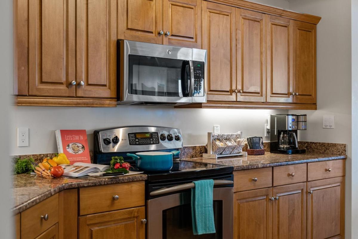 2507 Margate - 4 Bedroom Ocean Front - * Myrtle Beach