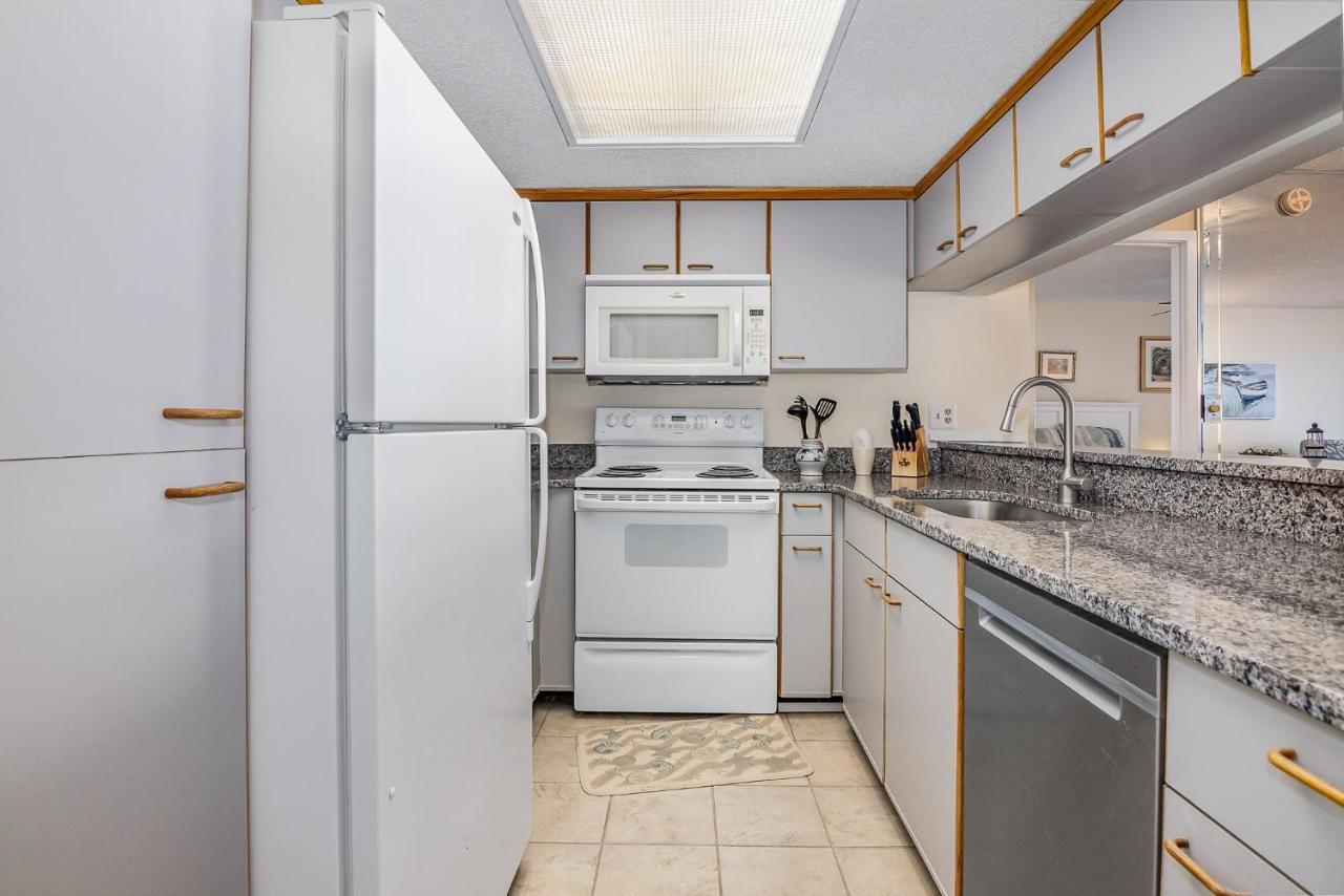 401 South Hampton - Charming 2 Bedroom, 2 Bath Ocean View Condo, * Myrtle Beach