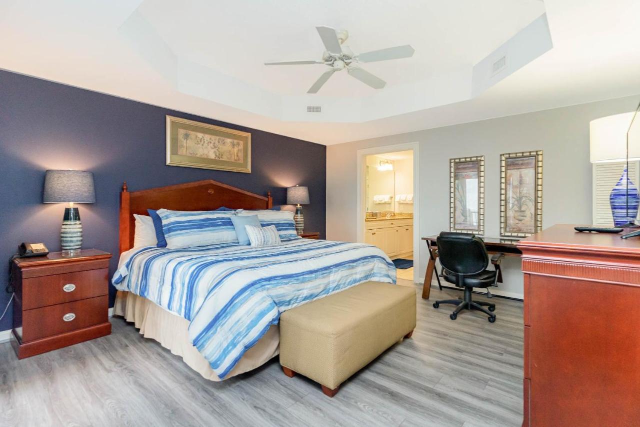 Splendid 3 Bedroom, 3 Bath - 408 Royale Palms