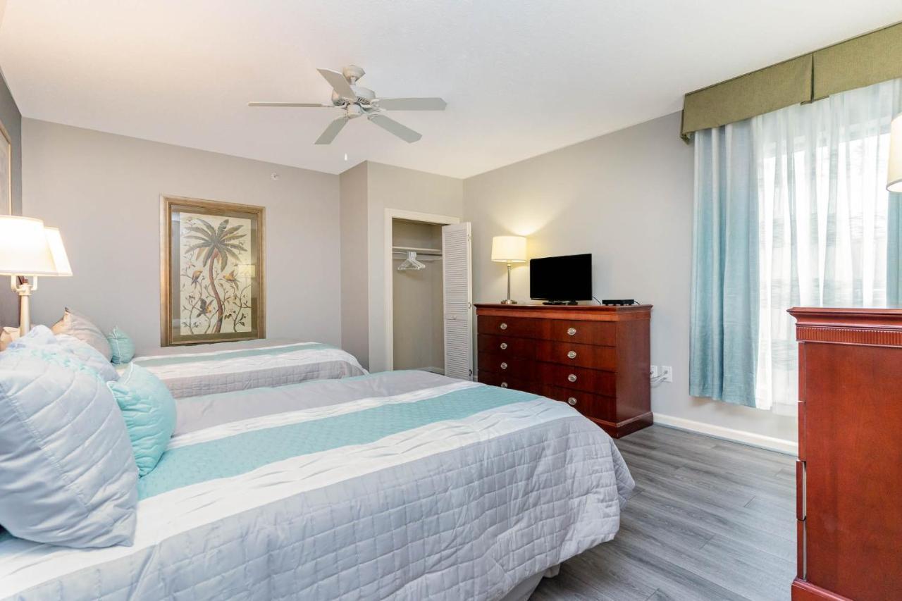 Splendid 3 Bedroom, 3 Bath - 408 Royale Palms Apartment