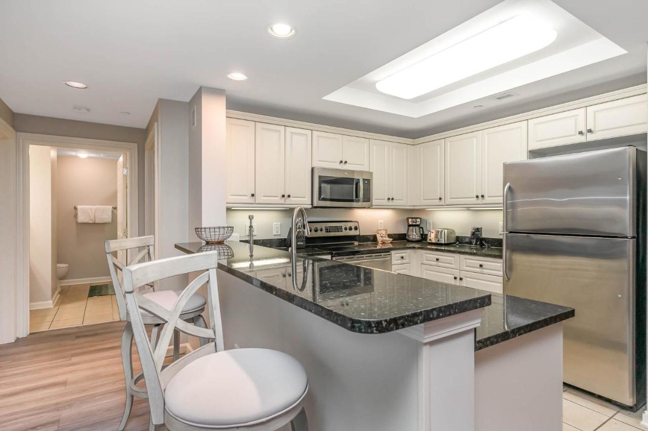 Splendid 3 Bedroom, 3 Bath - 408 Royale Palms Apartment Myrtle Beach