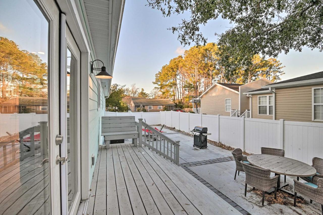 Murrells Inlet With Fire Pit Near Beaches Holiday home *