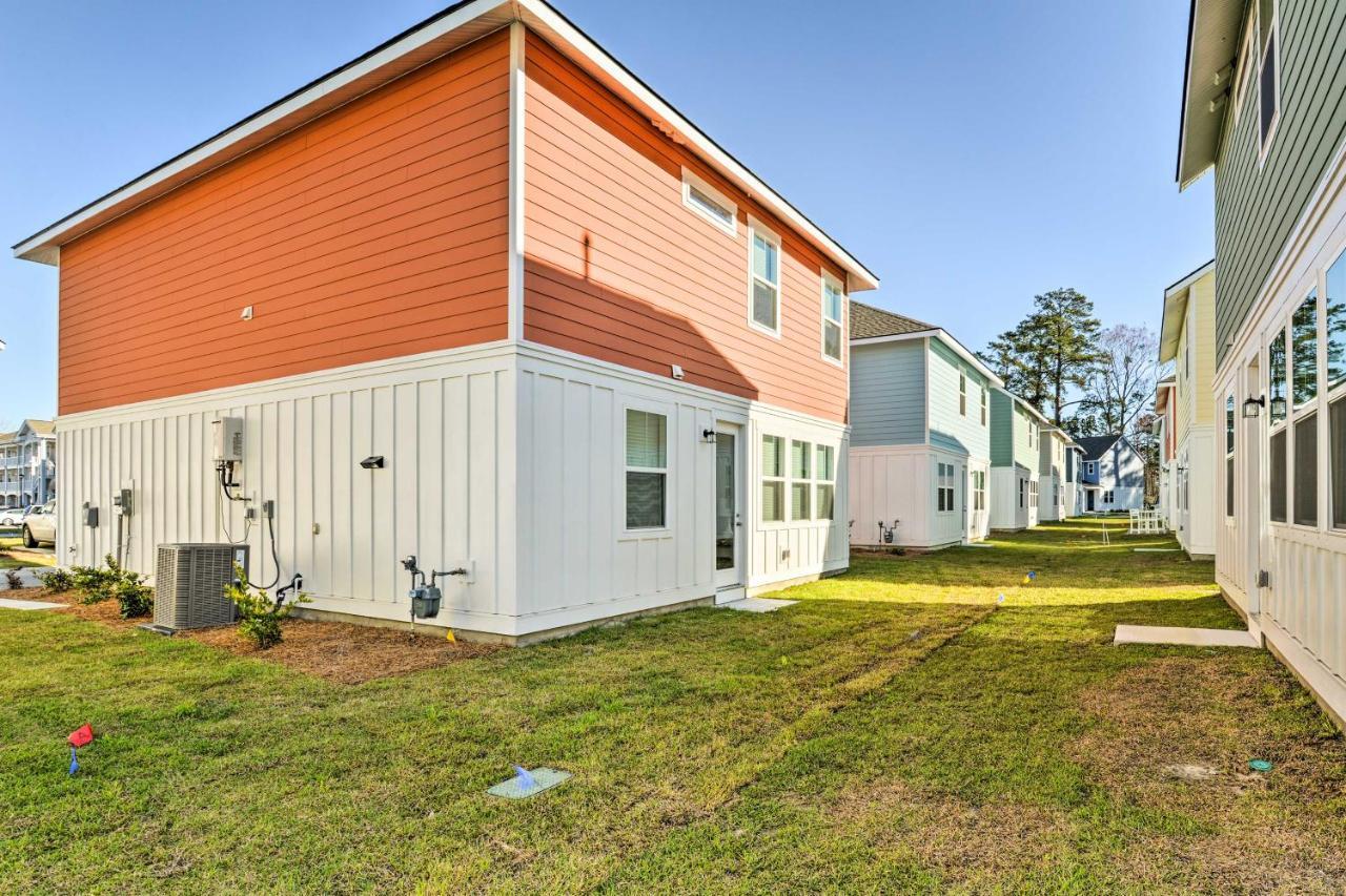 Holiday home Colorful Myrtle House 2 Mi To Beaches! *