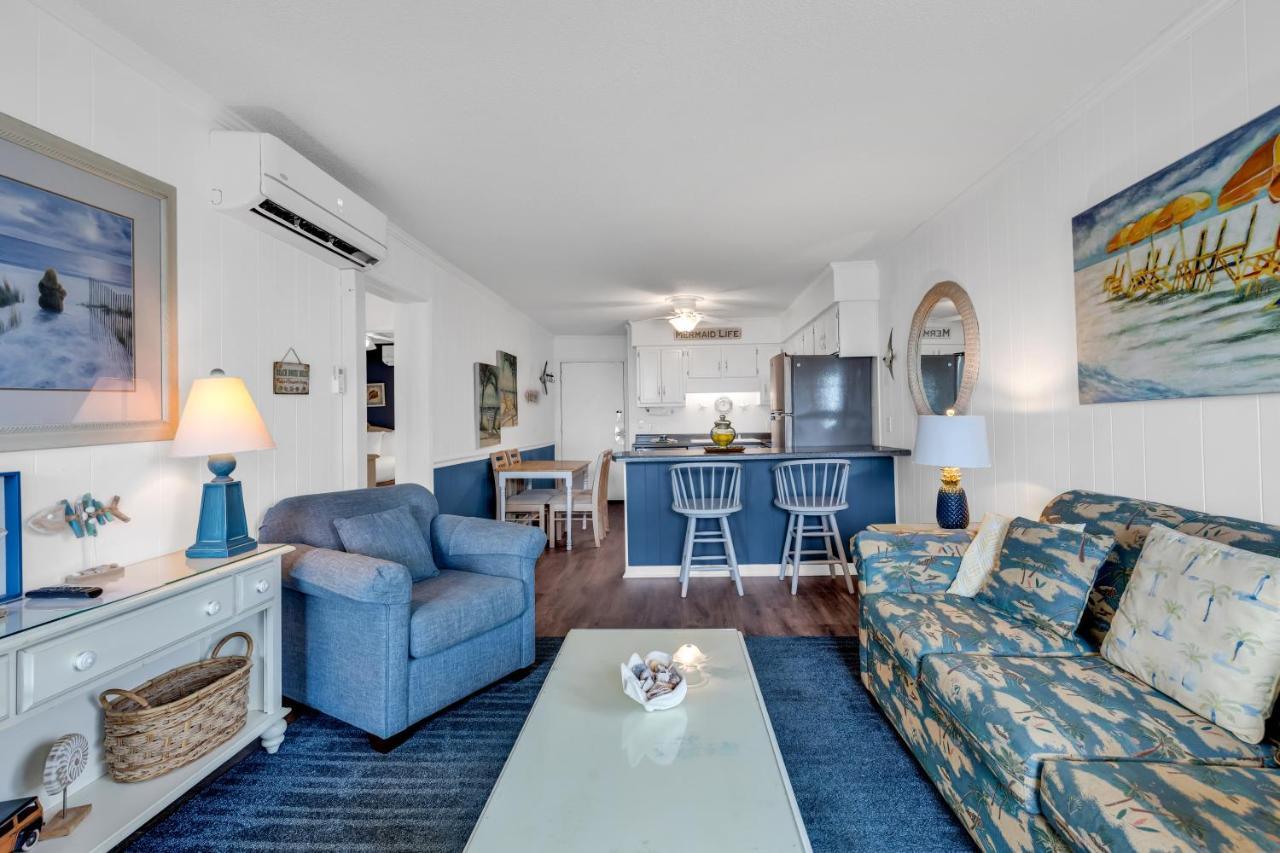 Apartment 2 Bedroom Ocean Forest Steps Away From Pristine Sandy Beaches