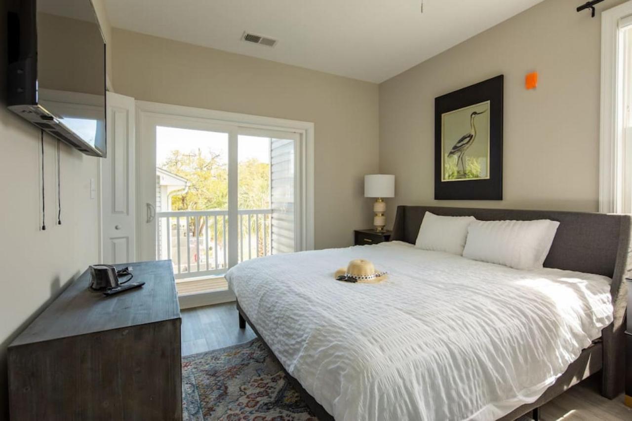 Lovely 4br King Beds Steps To And Pier F *
