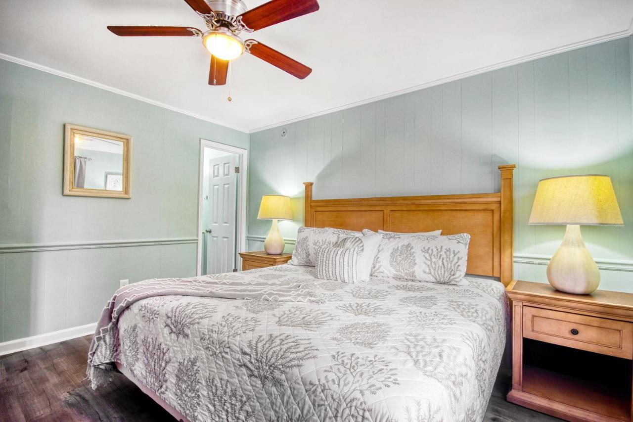 North Myrtle Hideaway Apartment