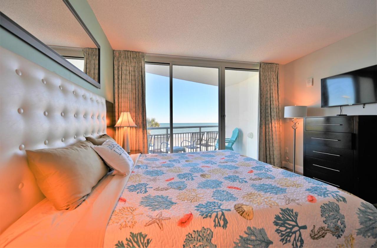 Apartment Gorgeous Ocean Front 2bd 2 Full Baths, 2 Balconies *