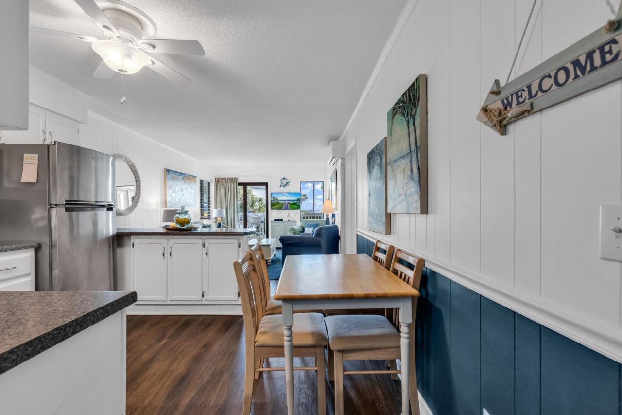 2 Bedroom Ocean Forest Steps Away From Pristine Sandy Beaches Myrtle Beach