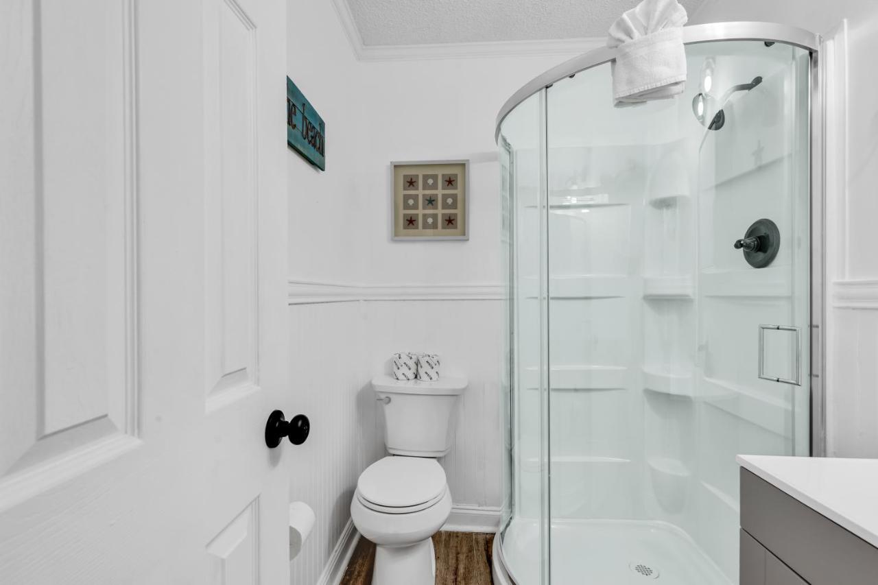 2 Bedroom Ocean Forest Steps Away From Pristine Sandy Beaches