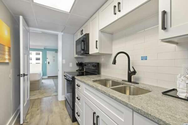 Immaculate Ocean Front With Fireplace! 1br King - Sleeps 6! - Caribbean 427 * Myrtle Beach