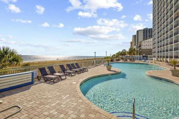 Holiday home Immaculate Ocean Front With Fireplace! 1br King - Sleeps 6! - Caribbean 427 *