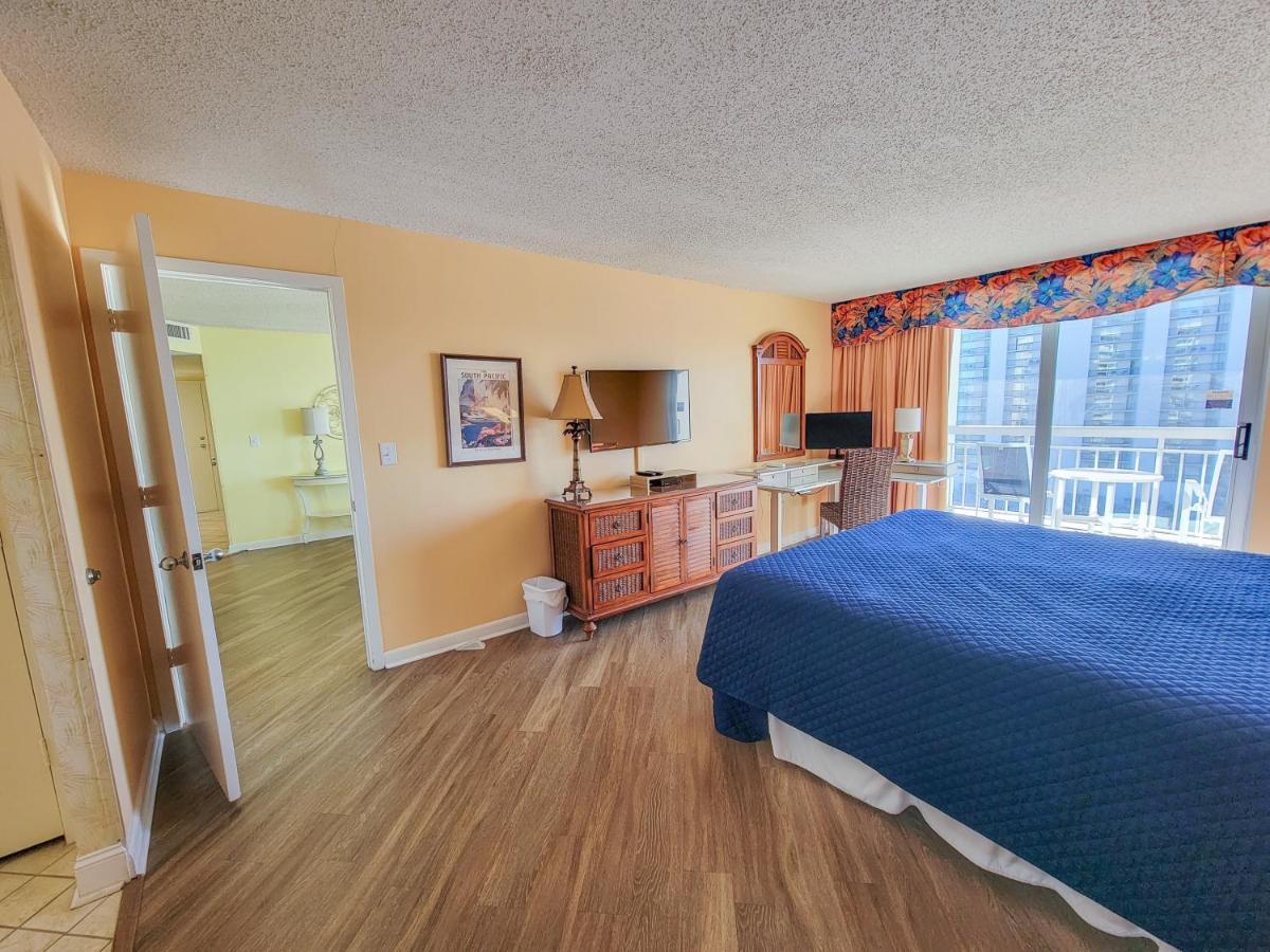 Apartment 904 South Hampton *