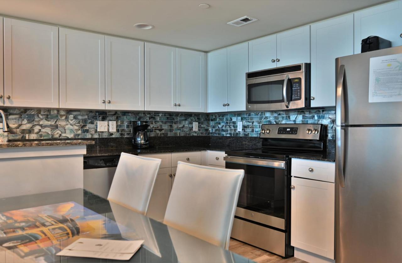 Gorgeous Ocean Front 2bd 2 Full Baths, 2 Balconies Apartment Myrtle Beach