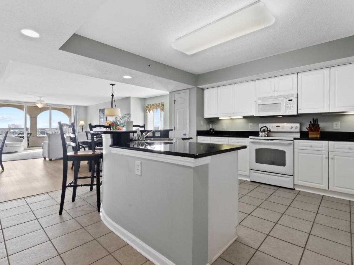 Yacht Club #3-705 Apartment *
