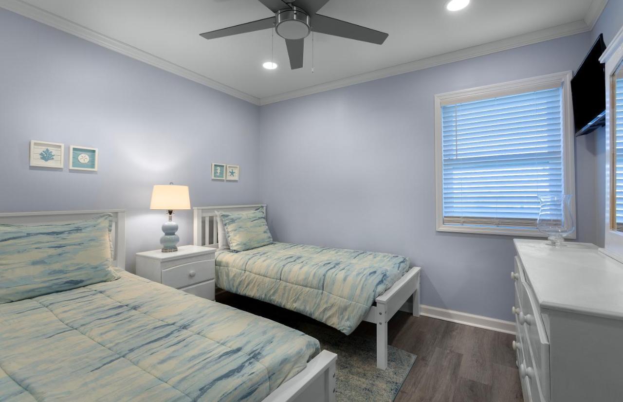 Steps To The Beach Relaxing 2br Oceanfront Holiday home Myrtle Beach