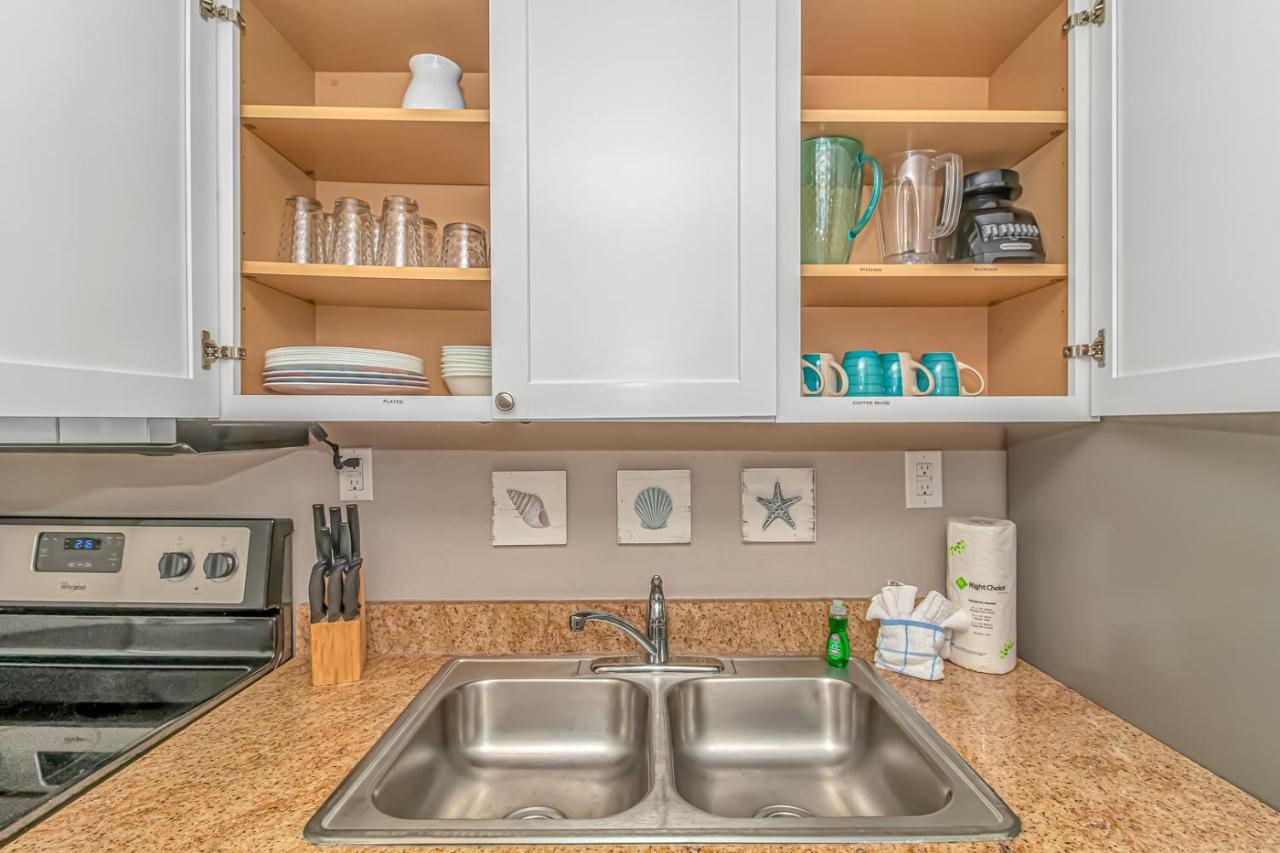 Oceanfront 1 Bedroom With Beautiful Decor And Accents Caravelle 1039 Sleeps 6 Guests * Myrtle Beach