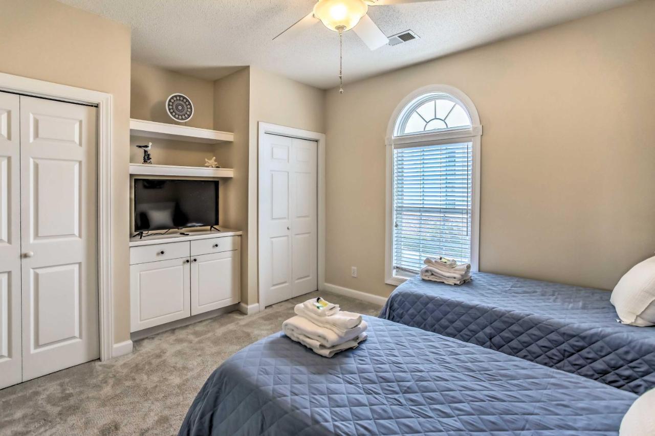 Barefoot Pool, Beach, And Golf! Apartment Myrtle Beach