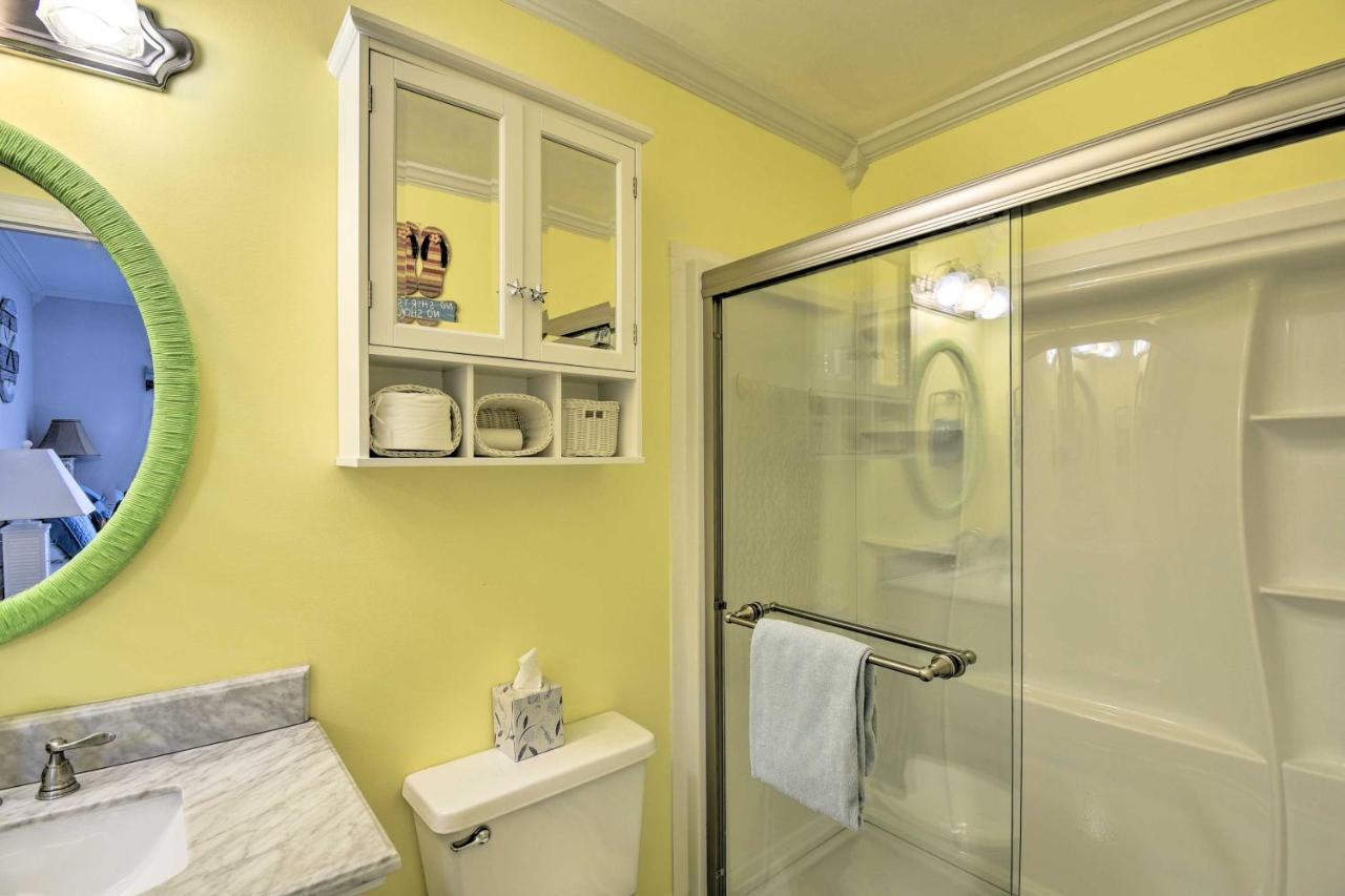 Coastal With Pool Access - Walk To Apache Pier Holiday home