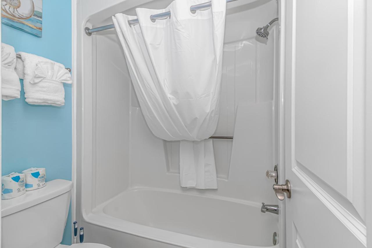 Oceanfront 1 Bedroom With Beautiful Decor And Accents Caravelle 1039 Sleeps 6 Guests Holiday home