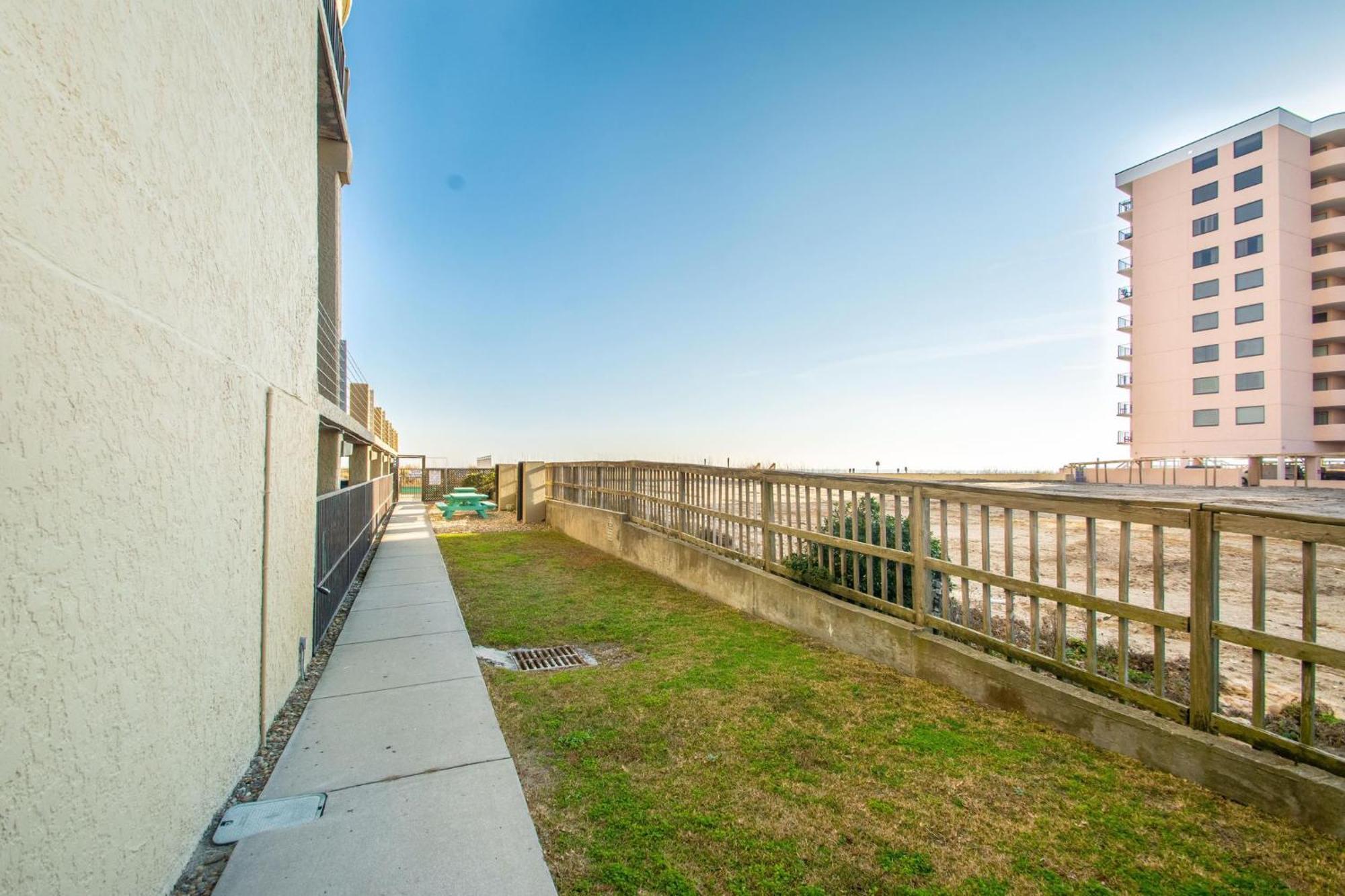 Apartment Sea Castle 8-g By Palmetto Vacation Myrtle Beach