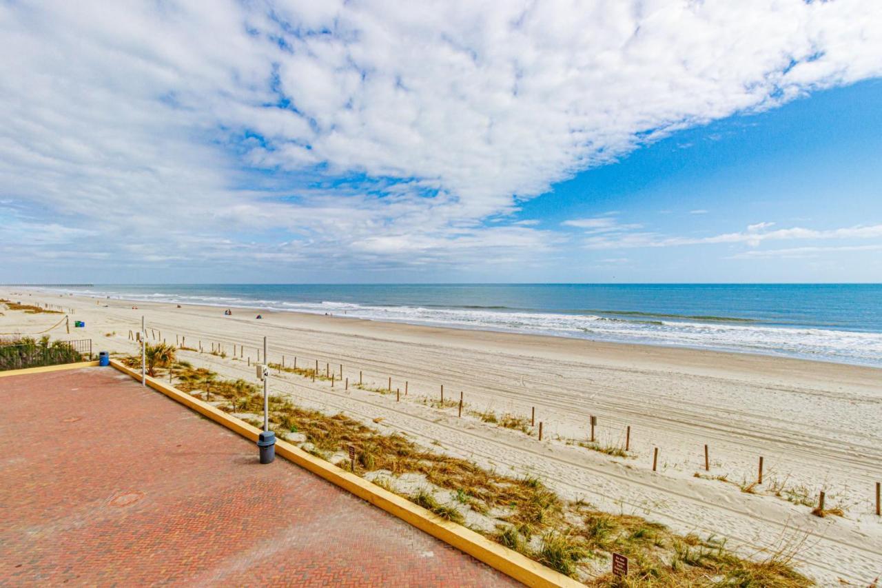 Renovated Oceanfront Condo! Perfect For 2-4 Guests! Sea Mist 20301 Holiday home Myrtle Beach