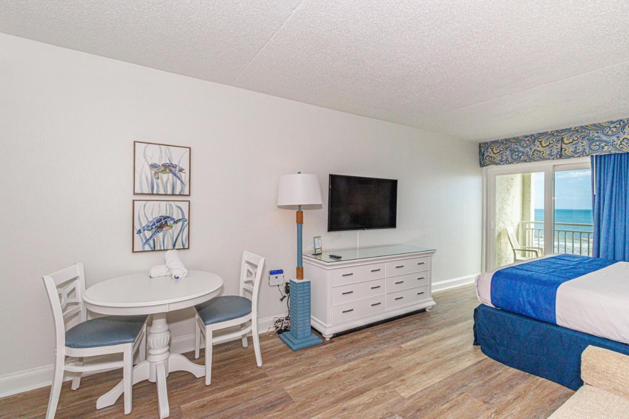 Renovated Oceanfront Condo! Perfect For 2-4 Guests! Sea Mist 20301 *