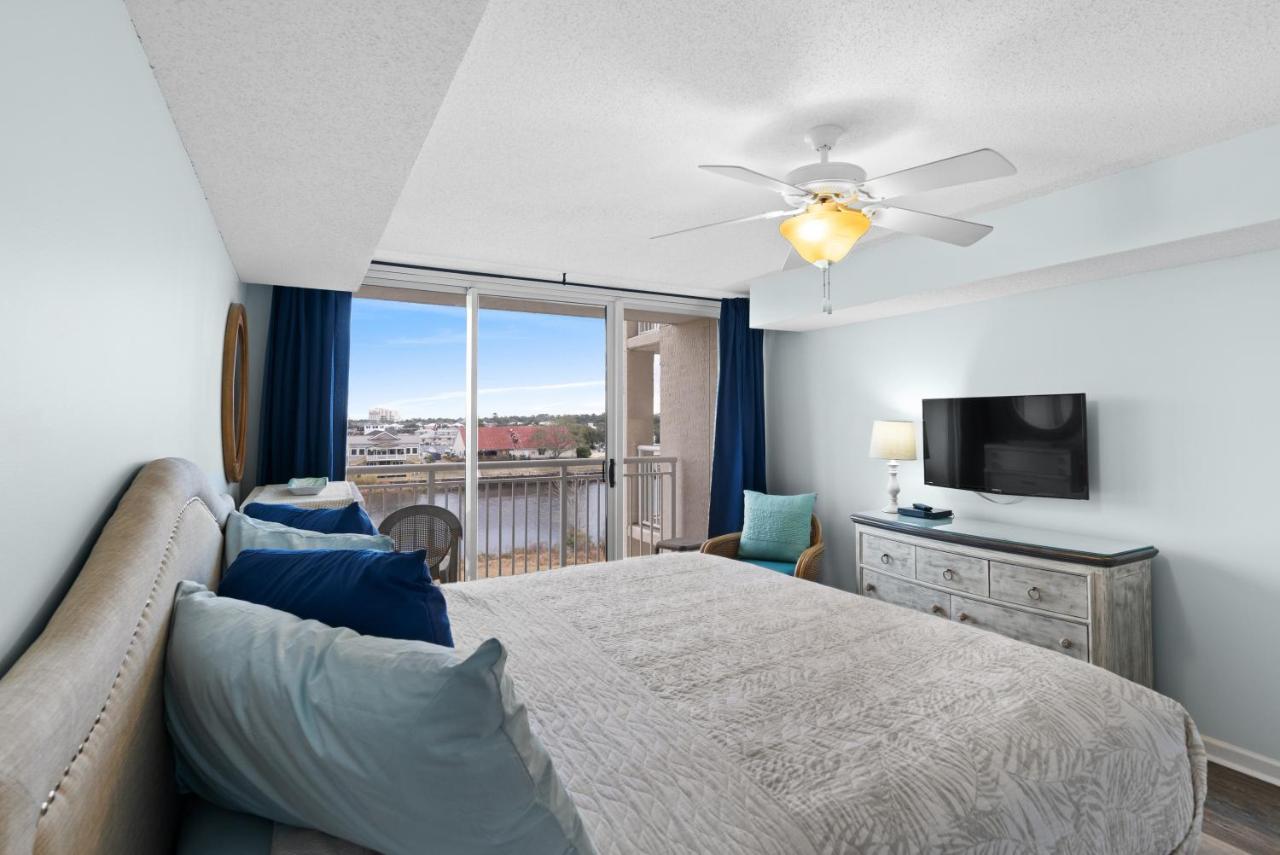 Yacht Club #3-504 Apartment