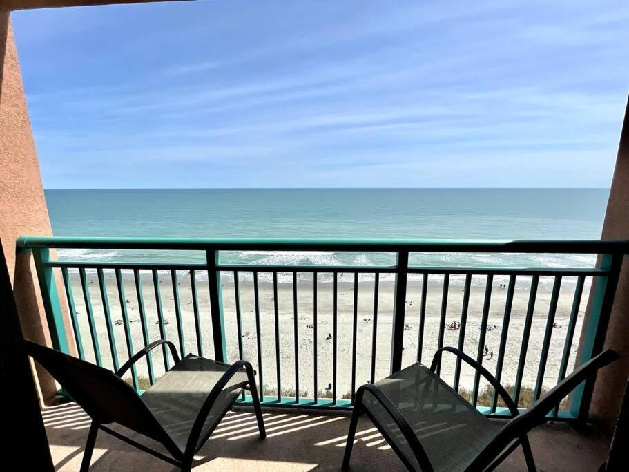 :) Water Front Retreat - Sleeps 8