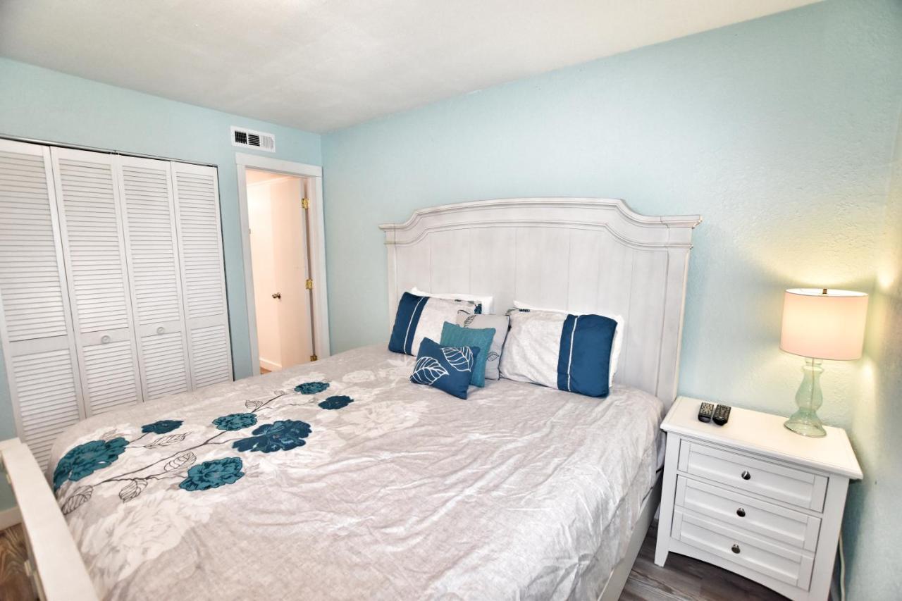 Apartment 1108 Waters Edge