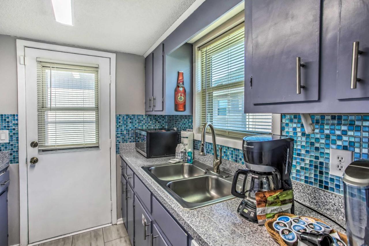 Myrtle Cottage, Walk To Pools And Beach! * Myrtle Beach