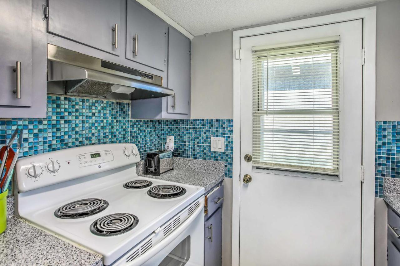Myrtle Cottage, Walk To Pools And Beach! * Myrtle Beach