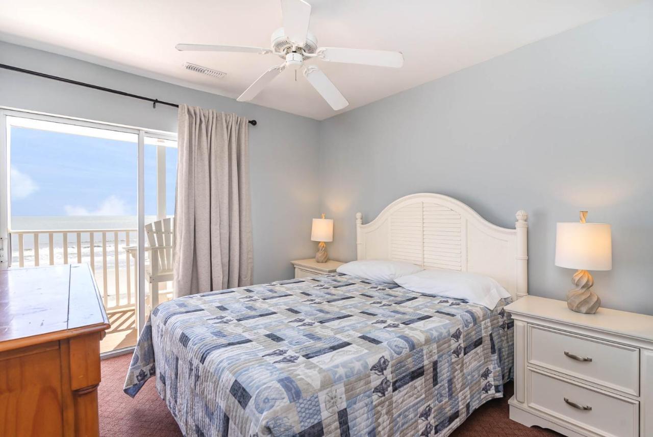 Spacious Penthouse Ocean Front 7 Bedroom - Ambassador Unit 401 Myrtle Beach