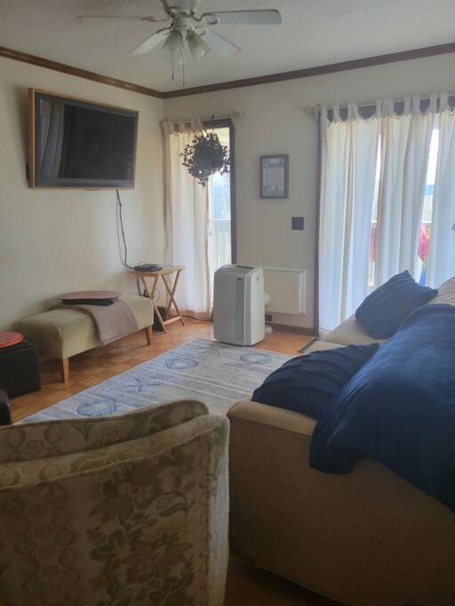 Sandpiper- 2 Bedroom, 2 Bath- 3rd Story Ocean View Apartment Myrtle Beach