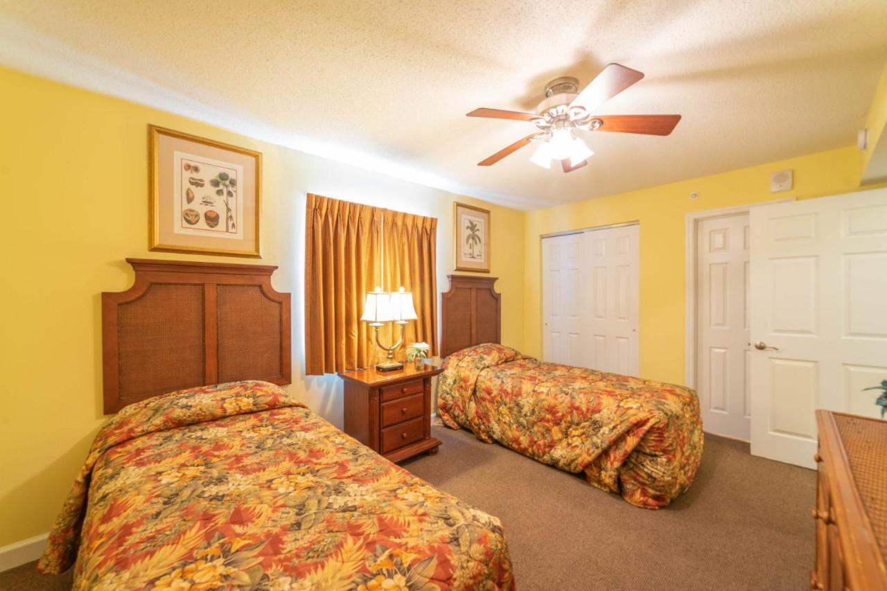 Malibu Pointe Club - Across The Street From The Ocean! Sleeps 12 Guests!