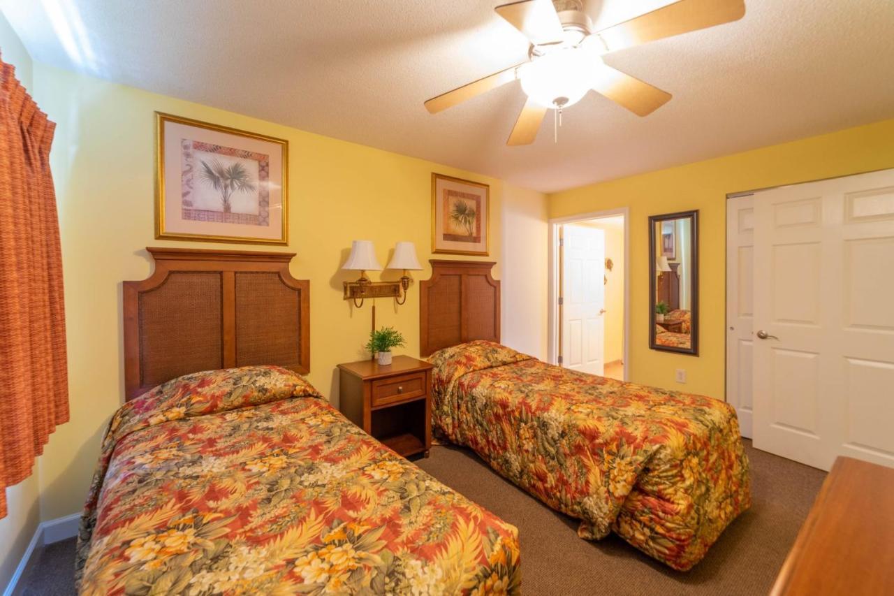 Malibu Pointe Club - Across The Street From The Ocean! Sleeps 12 Guests! Holiday home *