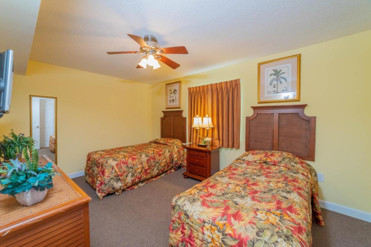 Holiday home Malibu Pointe Club - Across The Street From The Ocean! Sleeps 12 Guests!