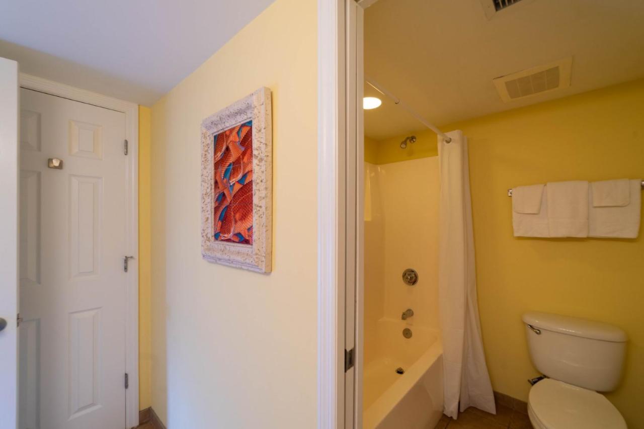Malibu Pointe Club - Across The Street From The Ocean! Sleeps 12 Guests! Myrtle Beach