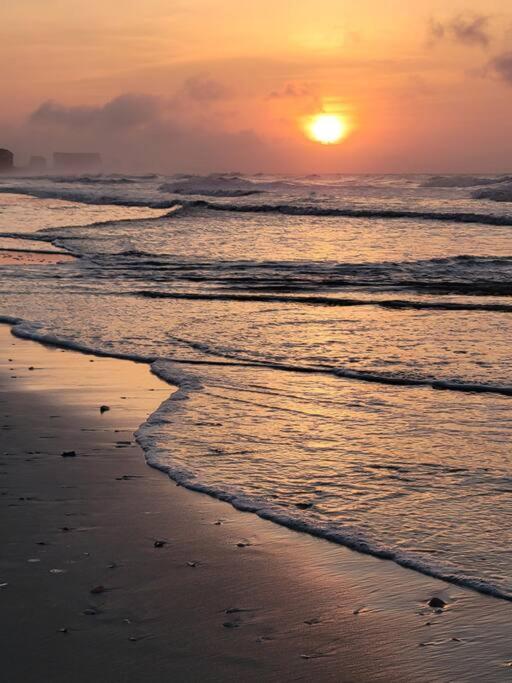 Sandpiper- 2 Bedroom, 2 Bath- 3rd Story Ocean View Apartment Myrtle Beach