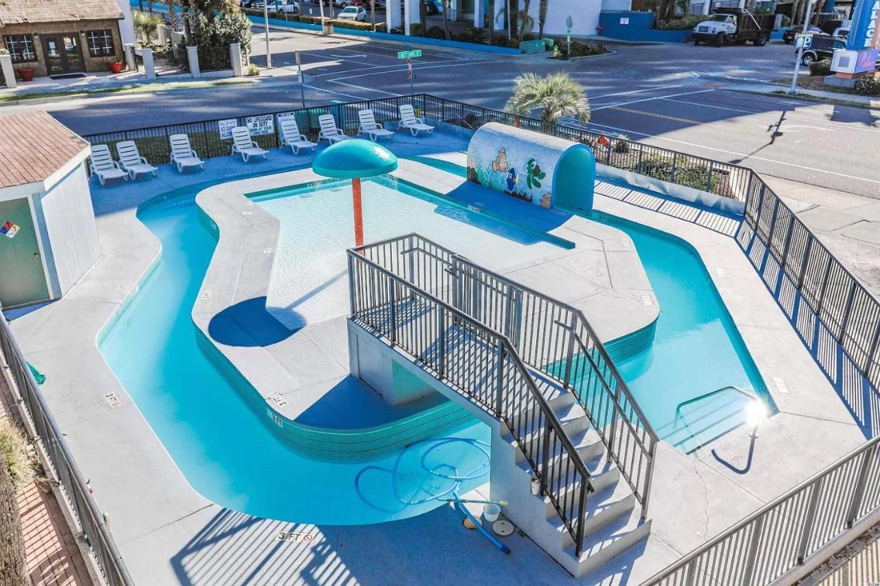 Lovely Pool Front Aparthotel Myrtle Beach