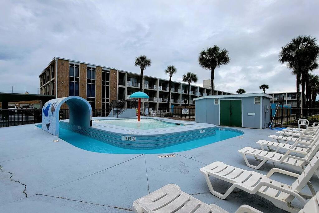 Apartment Beachy On The Strip! Myrtle Beach
