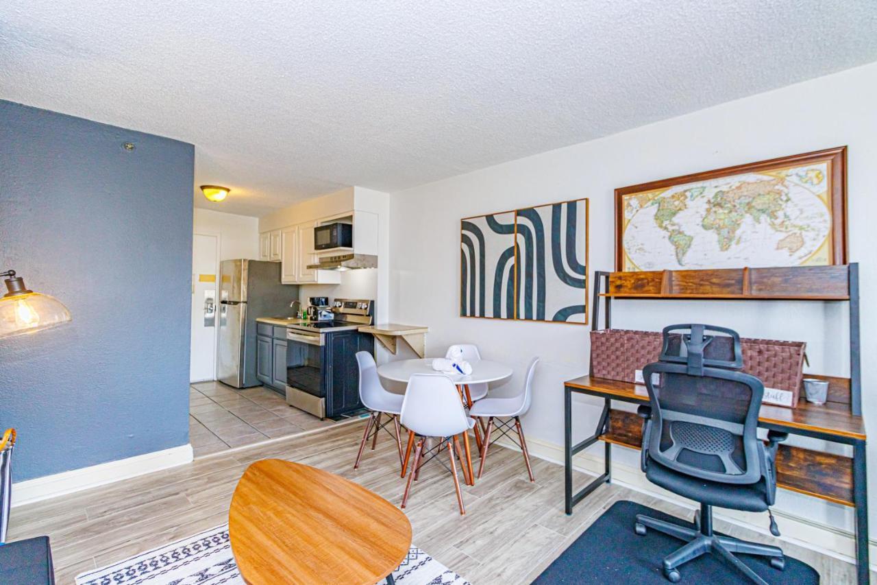 Upscale And Modern Ocean View Queen Suite!- Sea Mist 50707 * Myrtle Beach