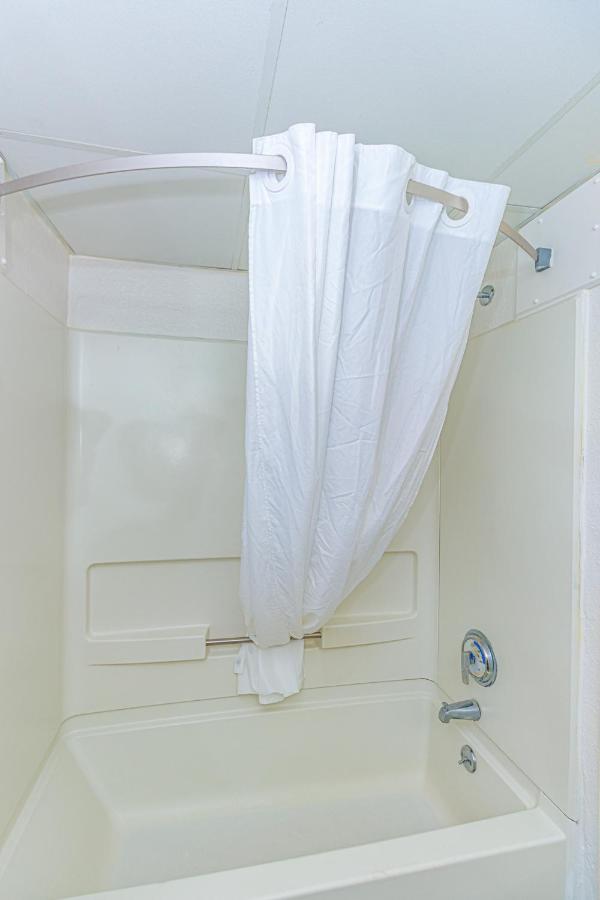 Upscale And Modern Ocean View Queen Suite!- Sea Mist 50707 Myrtle Beach