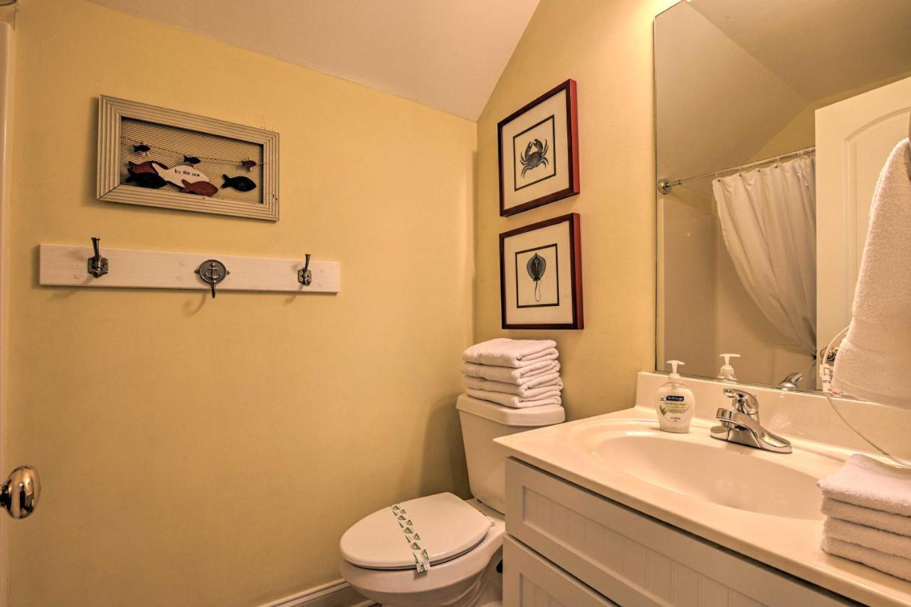 Charming Bermuda Bay Hideaway With Game Room! Holiday home Myrtle Beach