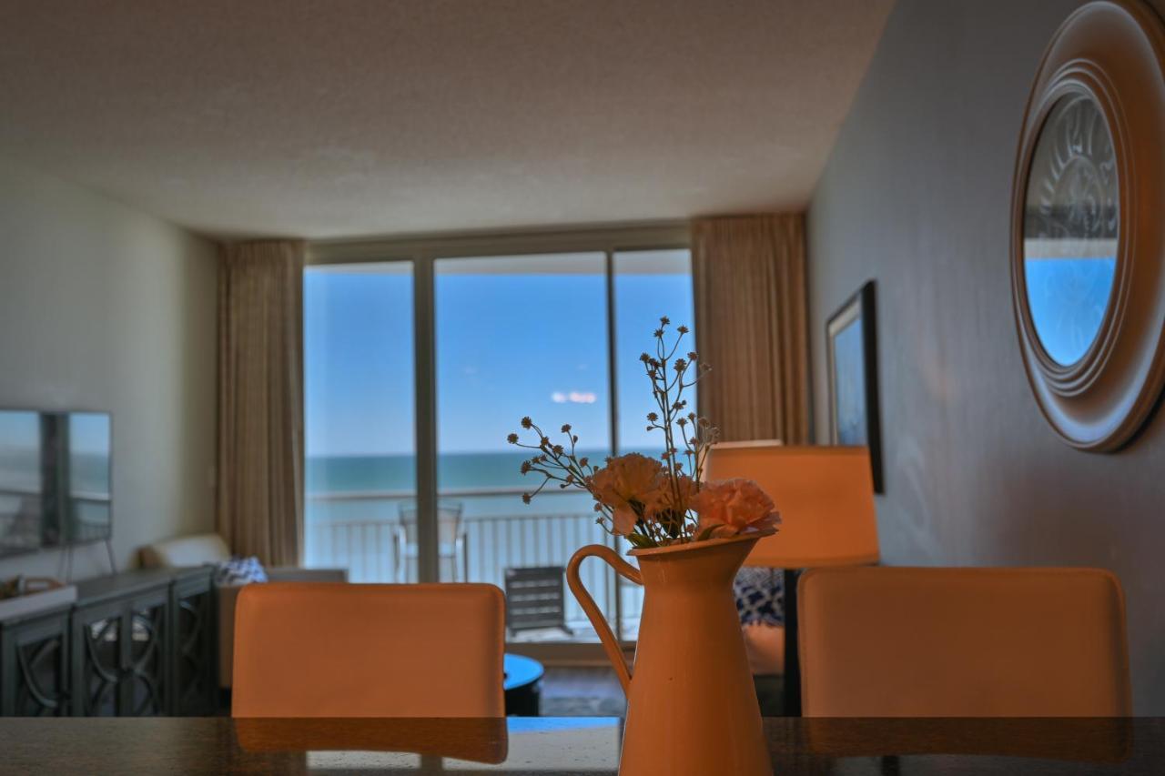 Apartment Huge Ocean Front Condo, Amazing Views Myrtle Beach