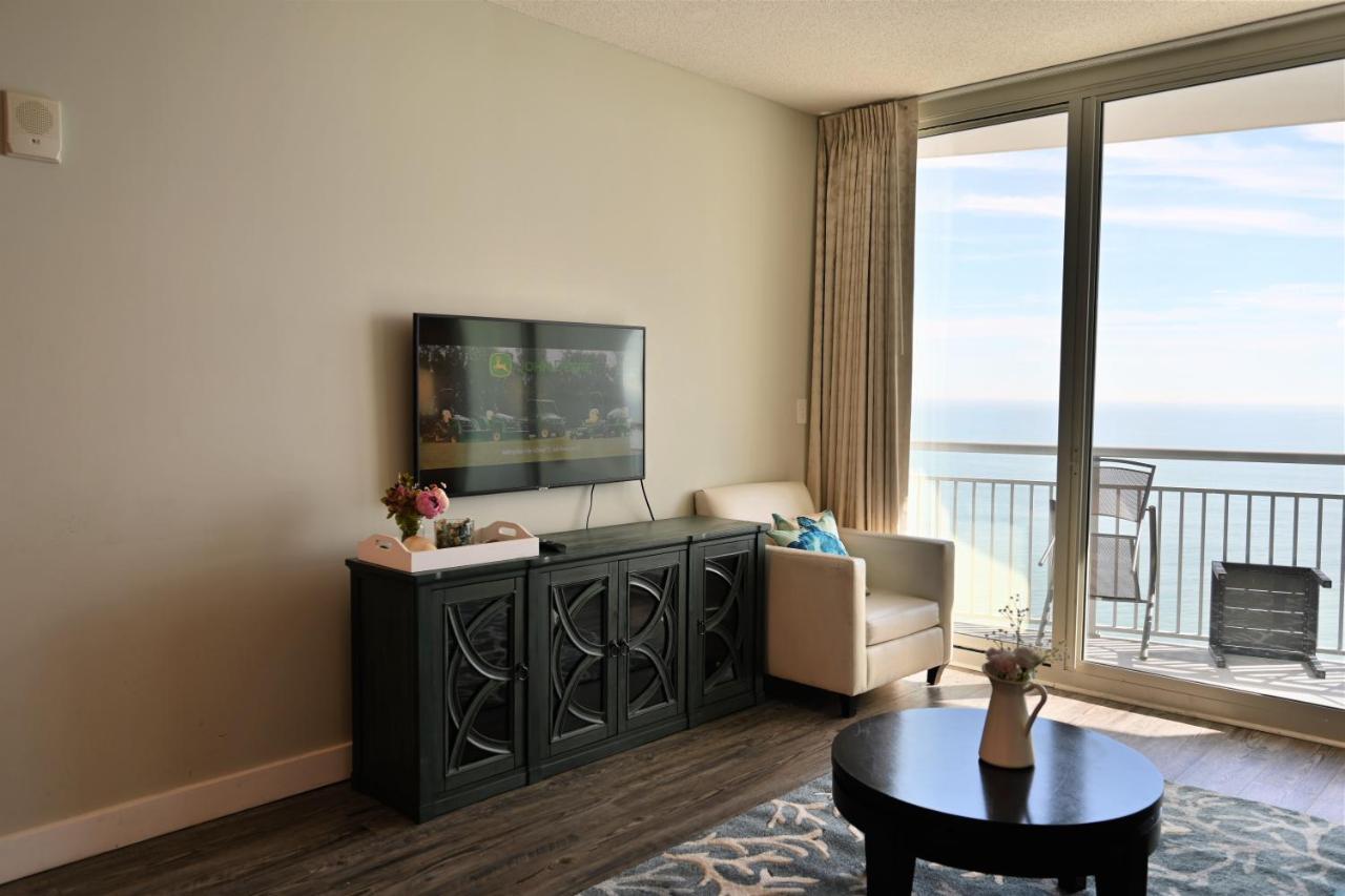 Huge Ocean Front Condo, Amazing Views Myrtle Beach