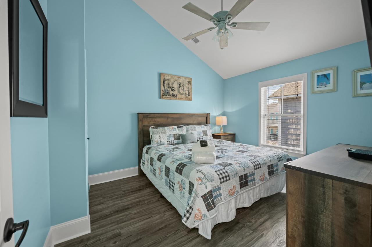 Holiday home Beautiful Beach House W/ocean View! Ocean Lakes Sc