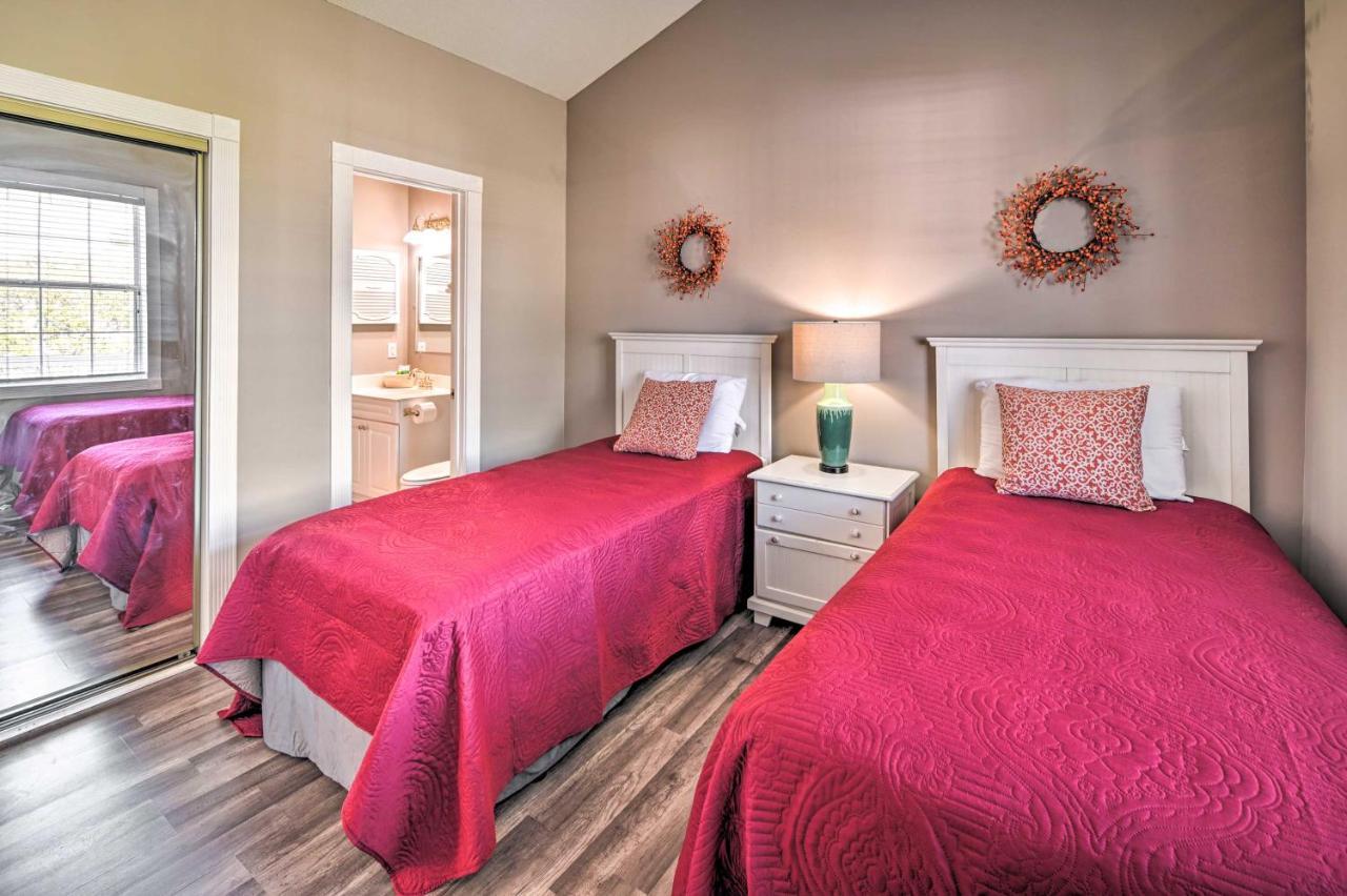 5 Mi To Myrtle Boardwalk Comfy Condo! *