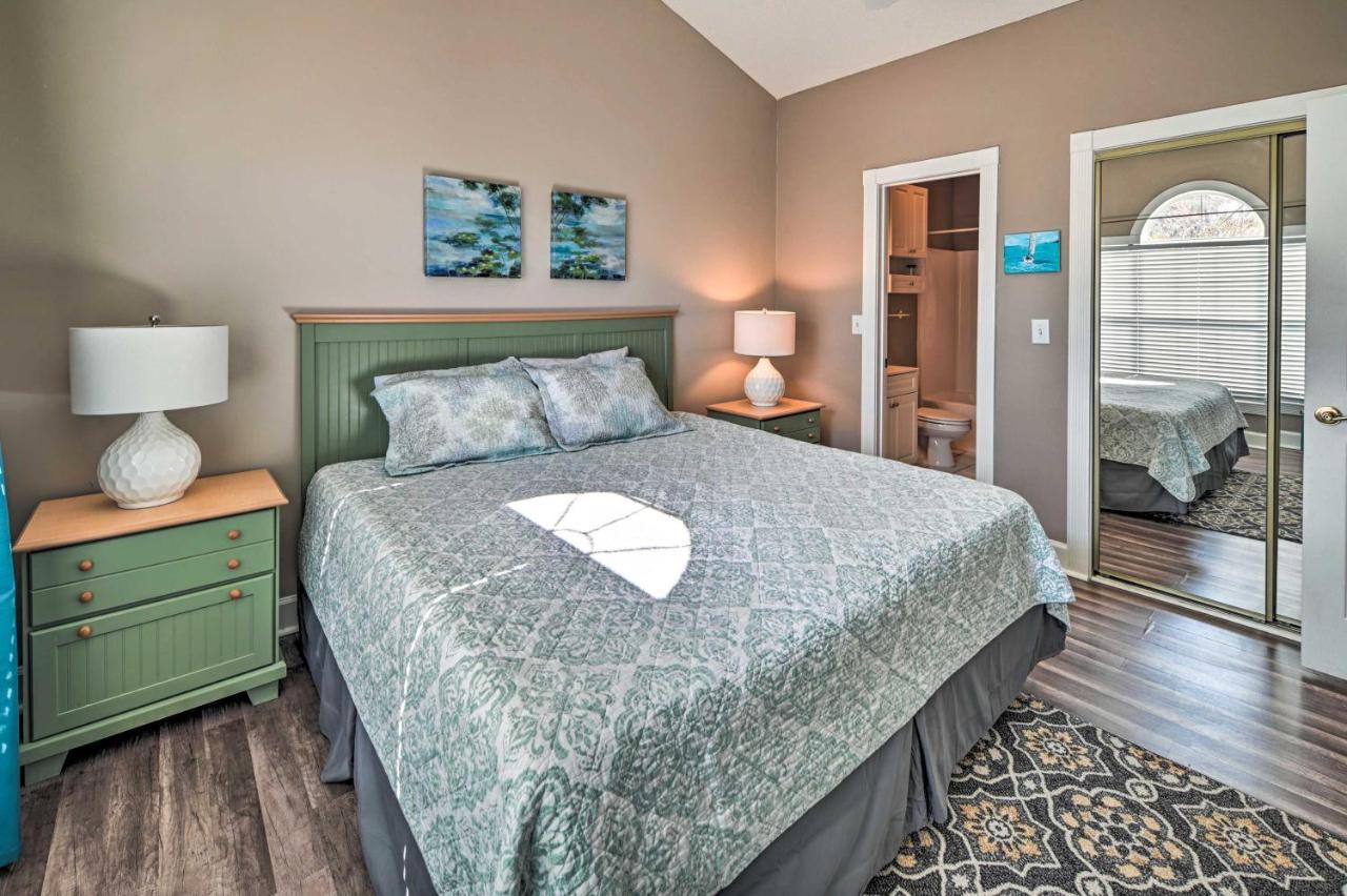Apartment 5 Mi To Myrtle Boardwalk Comfy Condo!